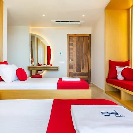 Phi With Heated Indoor Pool فيلة *