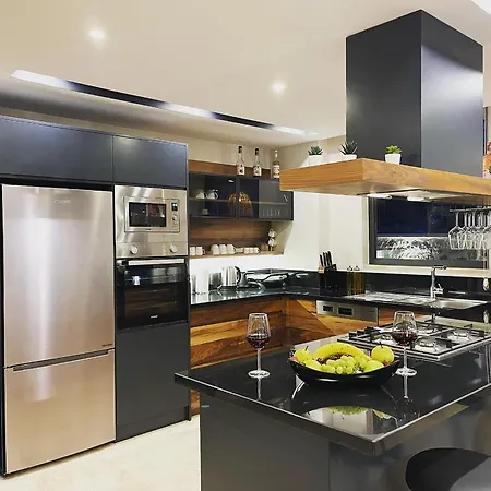 Phi With Heated Indoor Pool *